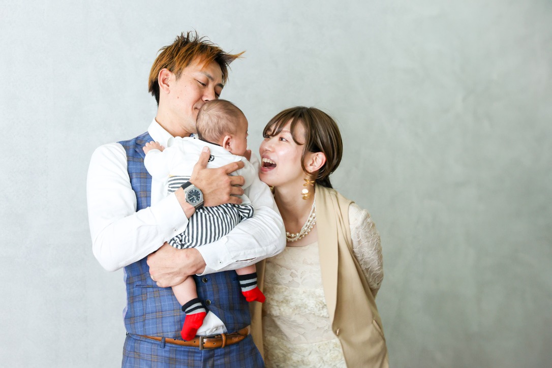 お宮参り 夏の服装はこれだ！プロが教える快適な暑さ対策とコツスタジオキャラット七五三・お宮参り・成人式・マタニティフォトの写真撮影