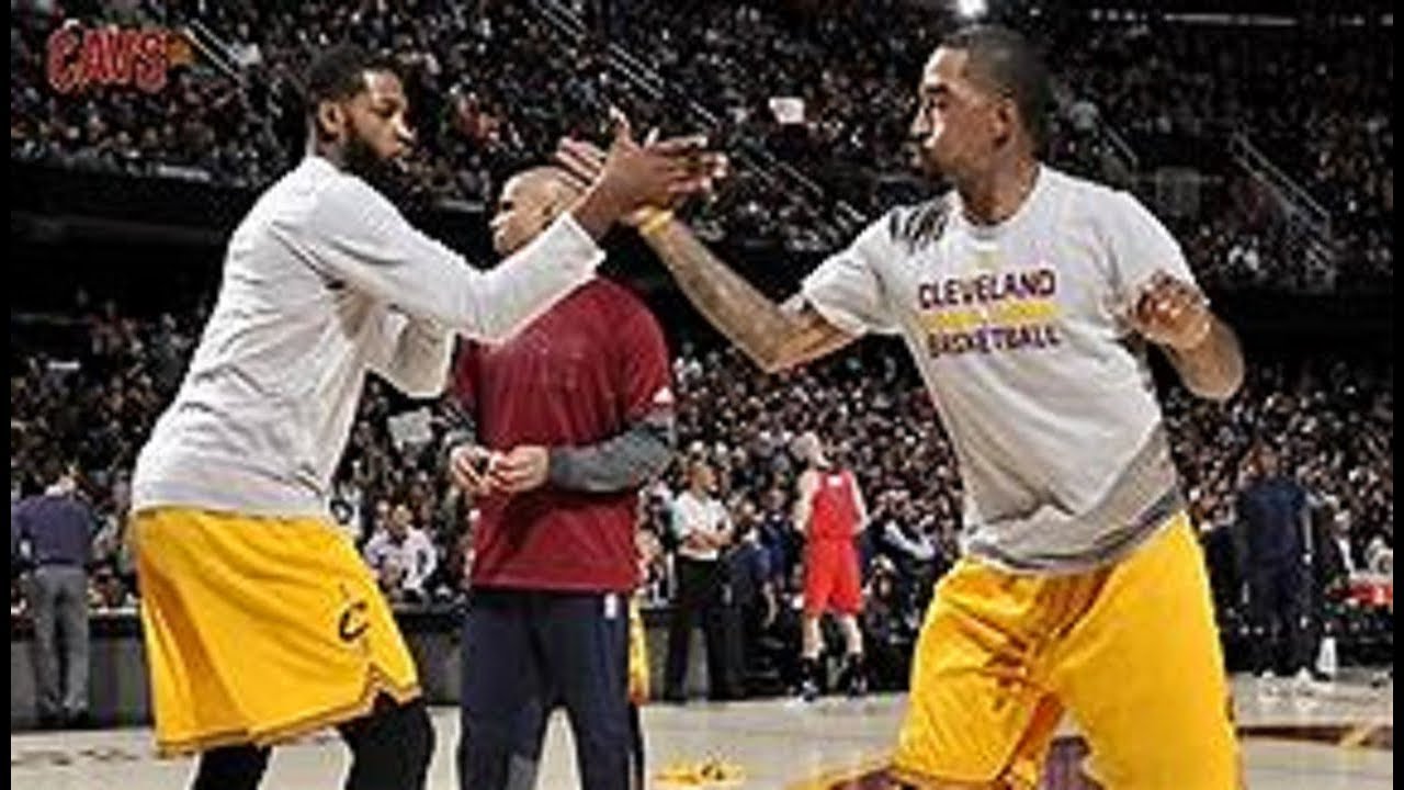 ラッパーの挨拶をハンドシェイクで楽しもうTikTok