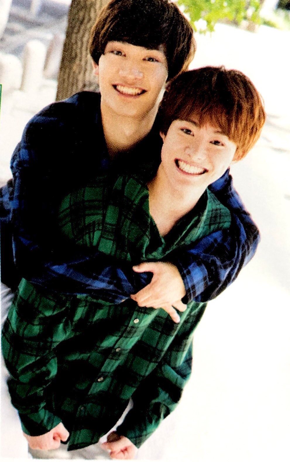 はっすんが初めてストライクを決めた時に丈がすぐハグしに行ってそれをはっすんが受け入れて固いハグをしてて泣いてしまった😿🤧 なにわ男子TikTok