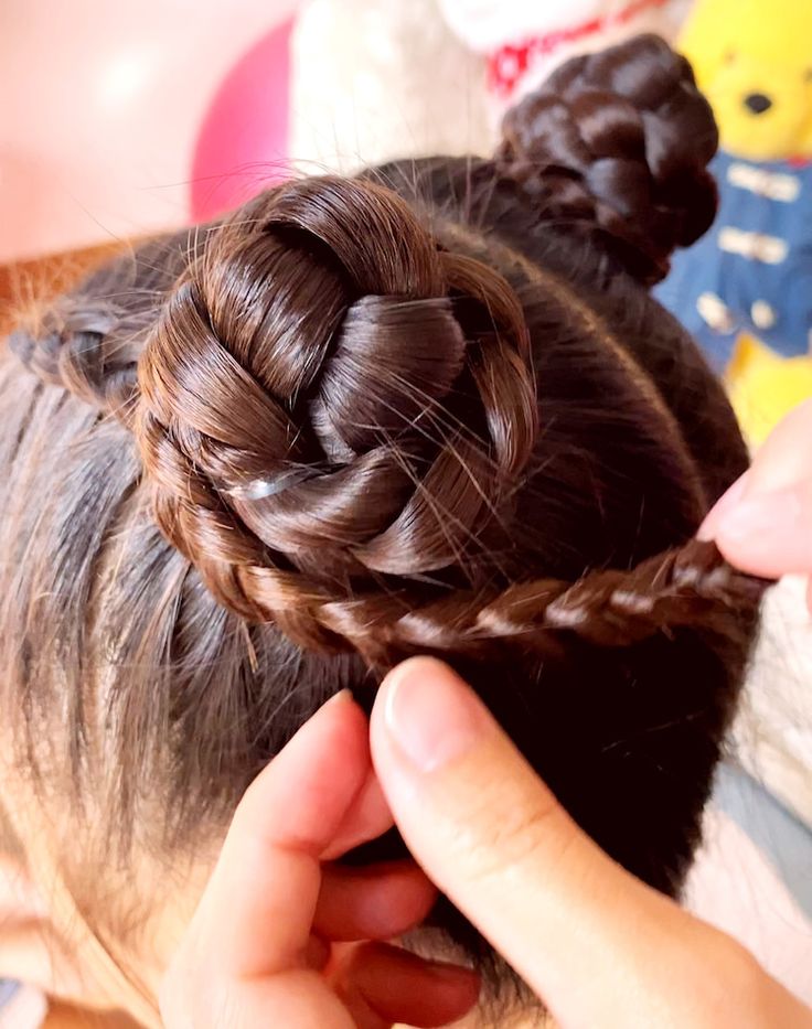ゴムだけでできる子供のヘアアレンジ〜三つ編みの輪っか : もにもにもも の すもももも〜ハンドメイドと料理と子育て