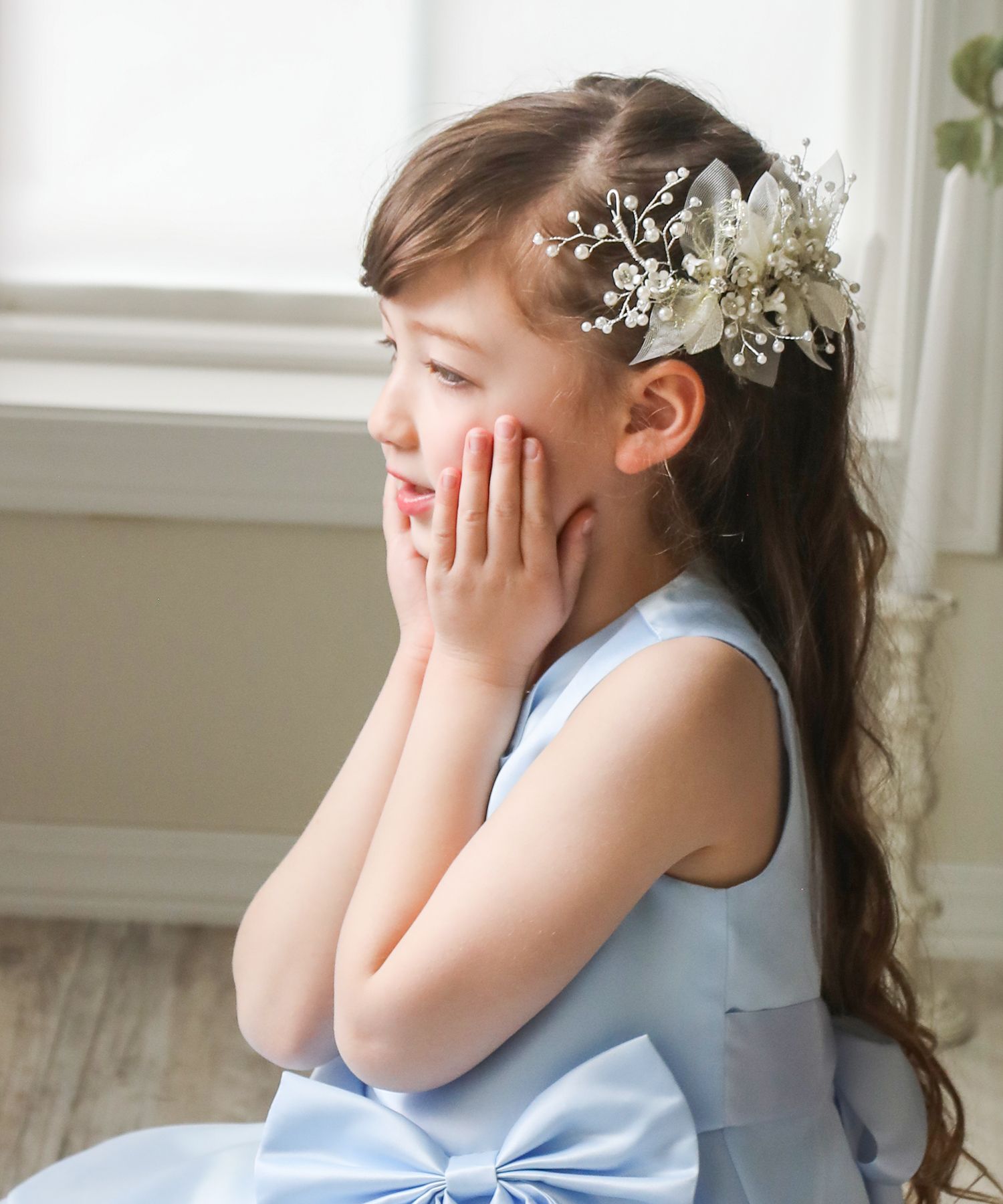 結婚式に最適な女の子のヘアアクセサリーの選び方キッズフォーマルウェア キャサリンコテージの総合情報サイト