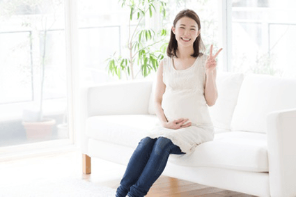 マタニティフォトをセルフでおしゃれに撮るコツは？アイデアをご紹介！ALBUSノート