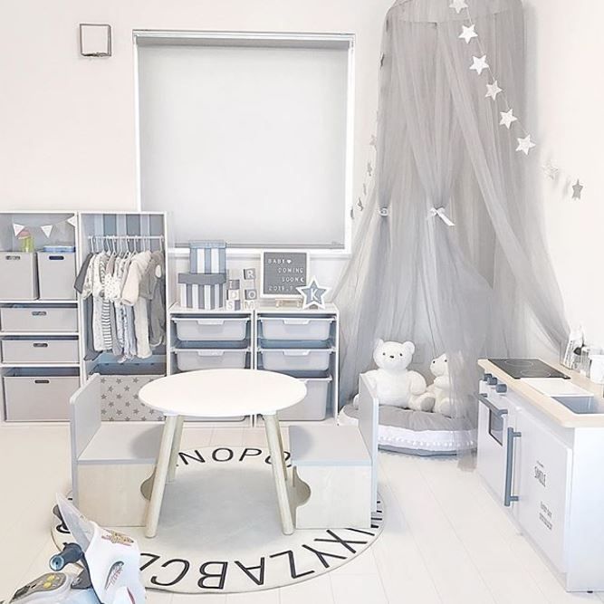 女子中学生の部屋 集中できるレイアウトとかわいすぎないインテリアのポイントSTORY+DESIGN