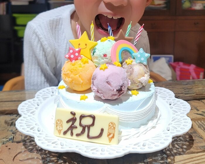 2024年もサーティワンのクリスマスアイスケーキが可愛すぎた！ハローキティ50thデザイン&あんふぁん