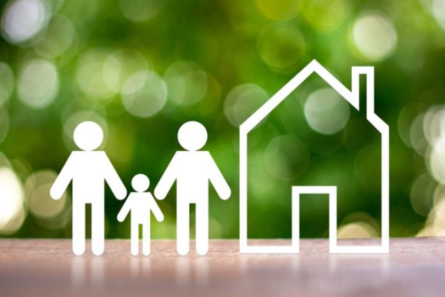 四人家族 笑顔 幸せ うれしいのイラスト素材93781551- PIXTA