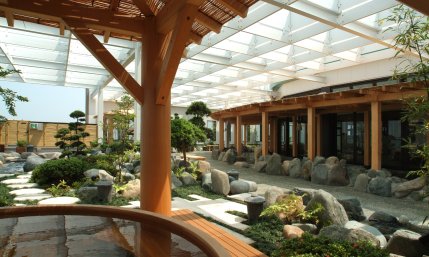 かなり、不愉快になる施設です - 横浜みなとみらい万葉倶楽部の口コミ - トリップアドバイザ