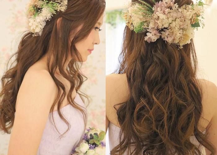 結婚式お呼ばれダウンスタイル14選 下ろす巻き髪もOK？抑えたいマナーも解説