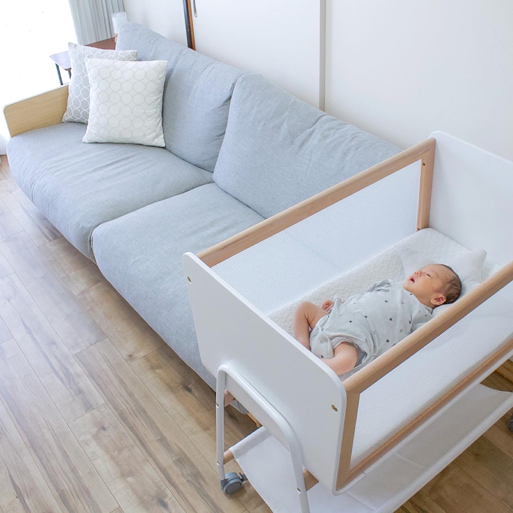 リビングコットベビーベッド1台大和屋 これで十分”のひとつ上へ。床板最高76cm＆2つのトビラで赤ちゃんのお世話が楽に。「ノモックＷオープンハイタイプベビーベッド」株式会社大和屋 のプレスリリース