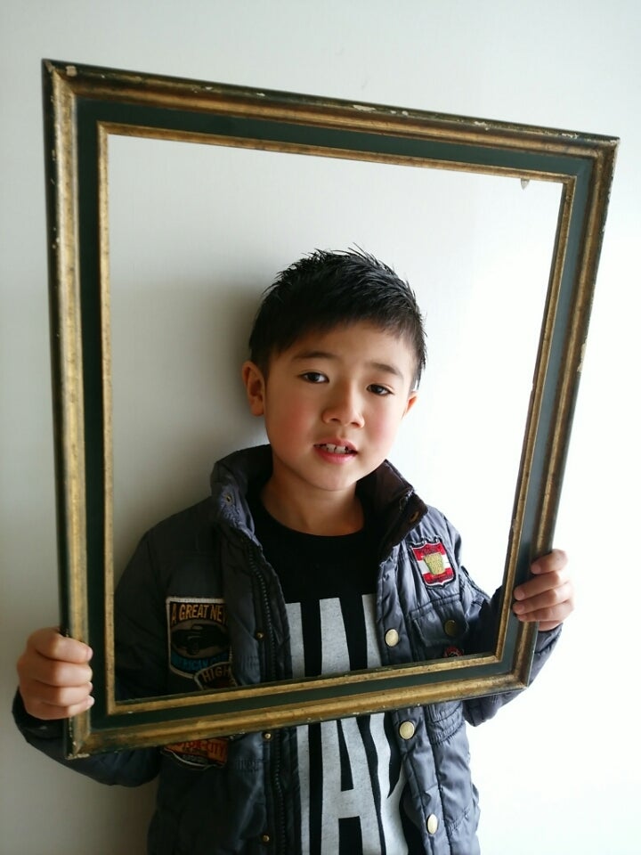 小学生男子のおしゃれな髪型アンケートでわかった人気の髪型をランキング紹介！HugKum はぐくむ