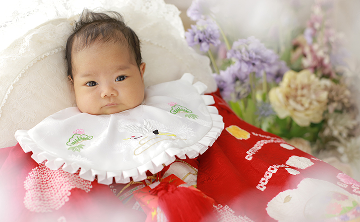 お宮参りでの祖父母の服装を解説！季節別の注意点も - ハピリィフォトスタジオ