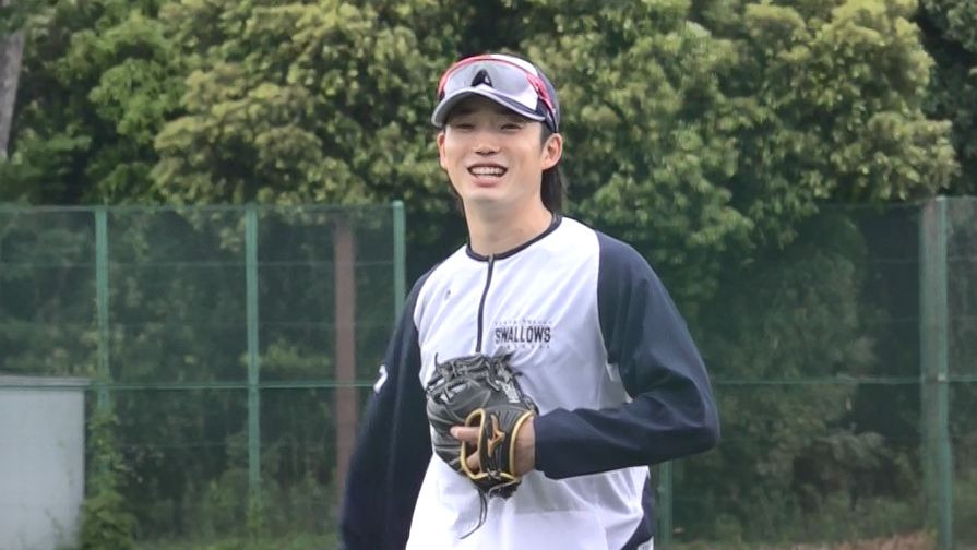 ヤクルト・村上 プレミア12絶望的 自打球で右母趾末節骨骨折 実戦復帰まで2～3カ月 - スポニチ Sponichi Annex 野球