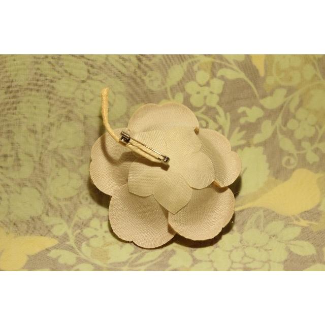 フェルトのブローチの作り方コサージュ・ブローチアクセサリーアトリエ