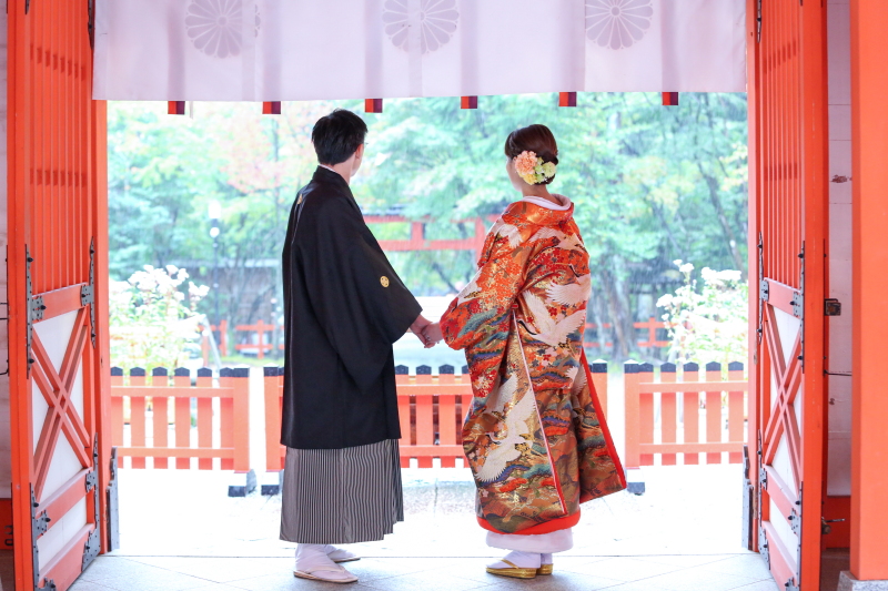 神前式・神社結婚式とは 流れや費用、服装など先輩カップルの声もあわせて徹底解説マイナビウエディング