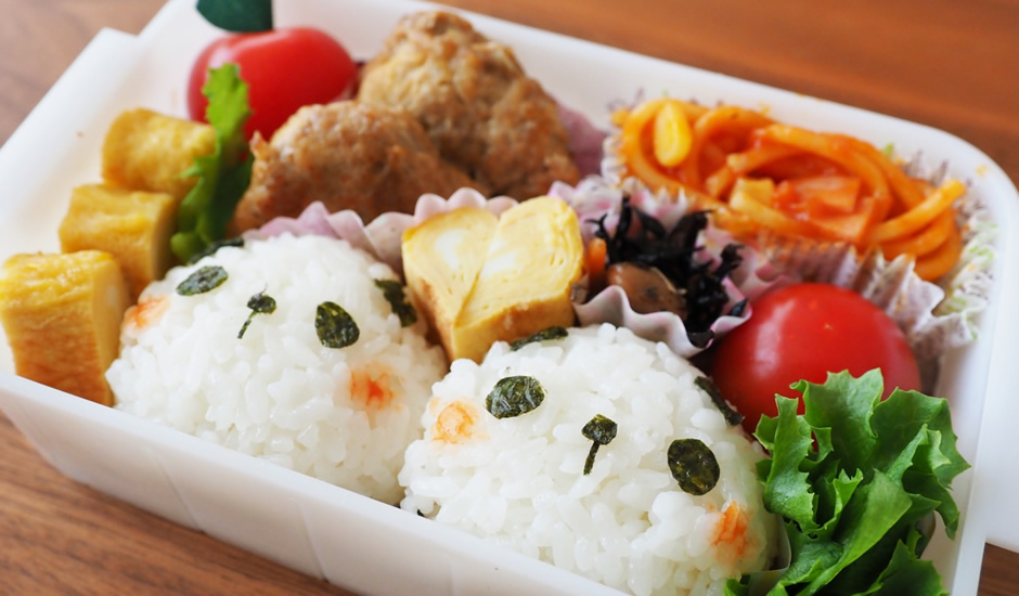 弁当箱 セット 入園 通販 お弁当箱 男の子 女の子 幼稚園 保育園 かわいい キャラクター お弁当 ランチ 遠足 運動会 ランチボックス 1段 一段ドーム型 抗菌ふわっとタイトランチボックス 450ml RBF3ANAG 抗菌食洗機対応 -BACKYARD FAMILY -プレゼント＆ギフトの