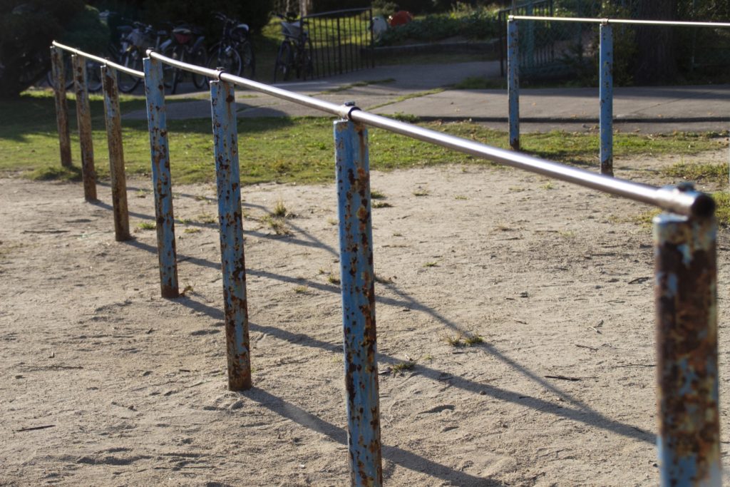 からたちTOWER さらに改造は続く・。園庭遊具DIYからたちTOWER鉄棒ブランコ