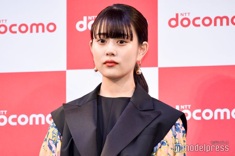 目元そっくり！ 高畑充希、美人ママとの2ショットに「めっちゃ似てる」「お母さんも可愛い」の声ねとらぼ