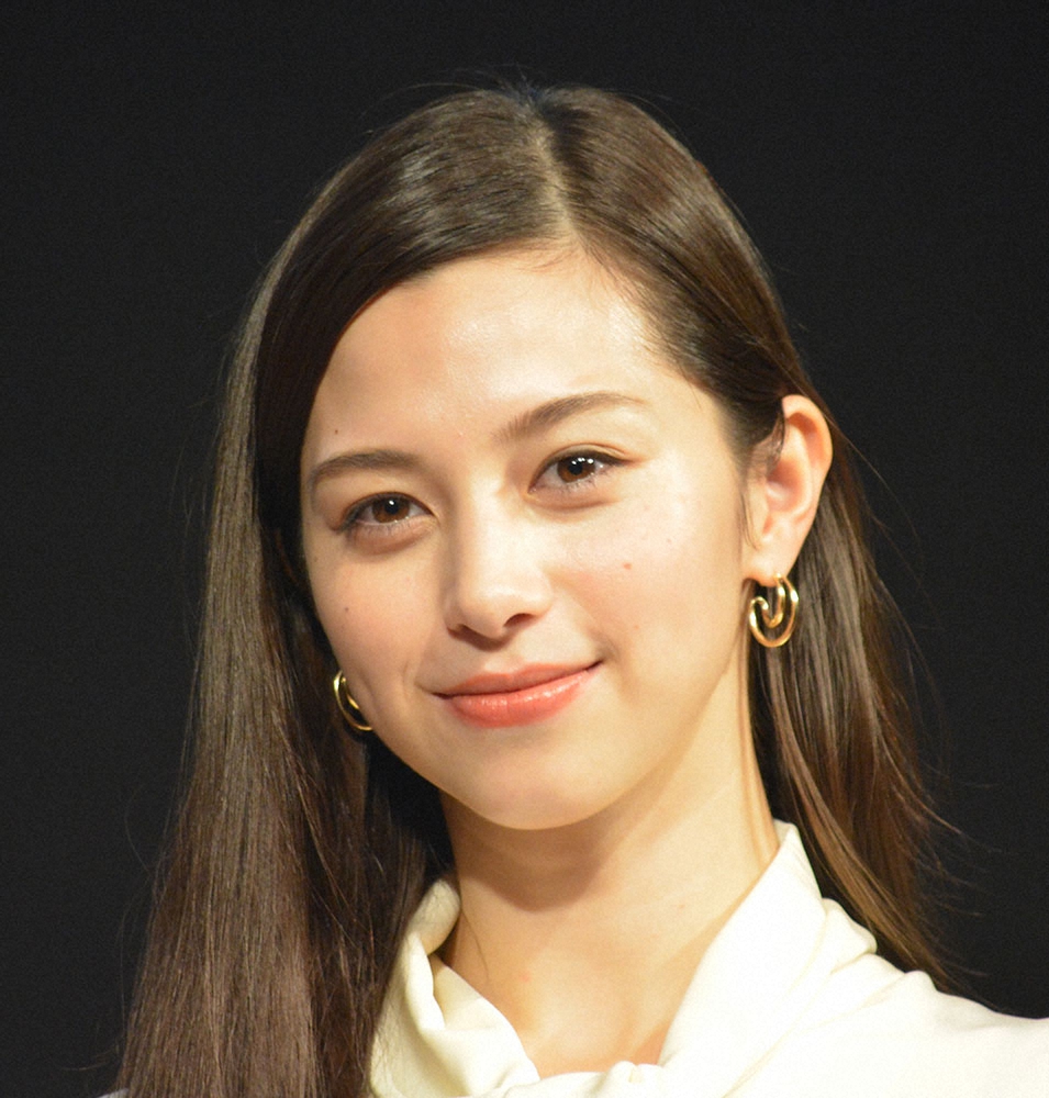 中条あやみは英語がペラペラ？ 母親は「バリバリの大阪人」 – grapeグレイプ