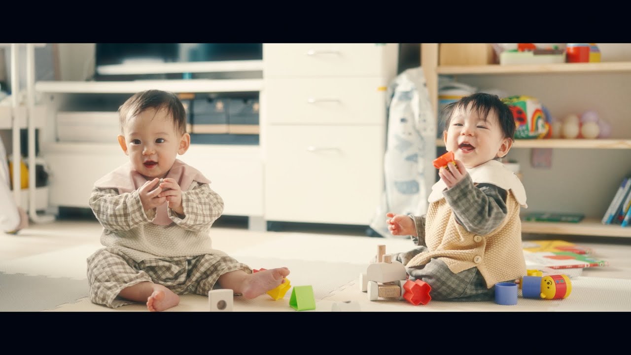 双子赤ちゃん赤ちゃんのいる暮らし赤ちゃんおもしろ動画ルンバ1歳親バカ兄妹可愛いツインズ