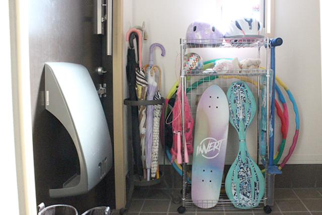 狭い玄関でもOK！外遊び用のおもちゃ＆道具の収納に便利なアイテム8選4yuuu