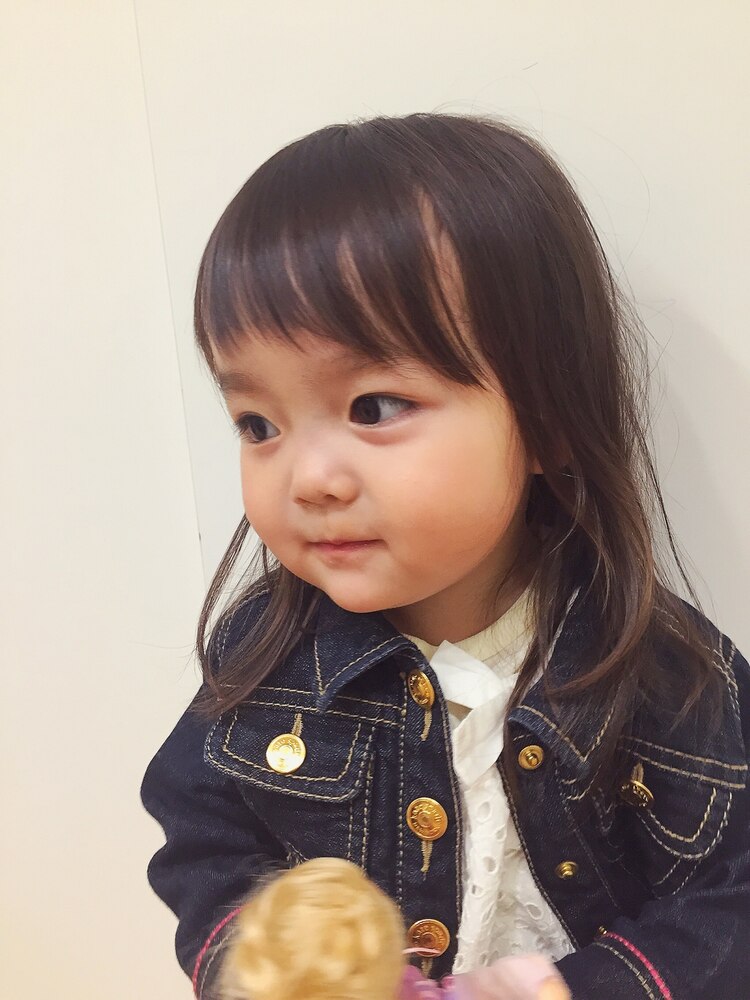 2025年秋 子供に似合うオン眉の髪型 ヘアカタログ・ヘアスタイルミディアム を探す - OZmallビューティ