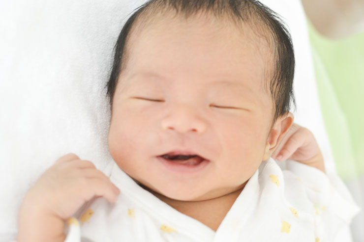 赤ちゃんの変顔写真が面白い「ナイスタイミング」かわいい＆笑える写真集kosodate LIFE 子育てライフ