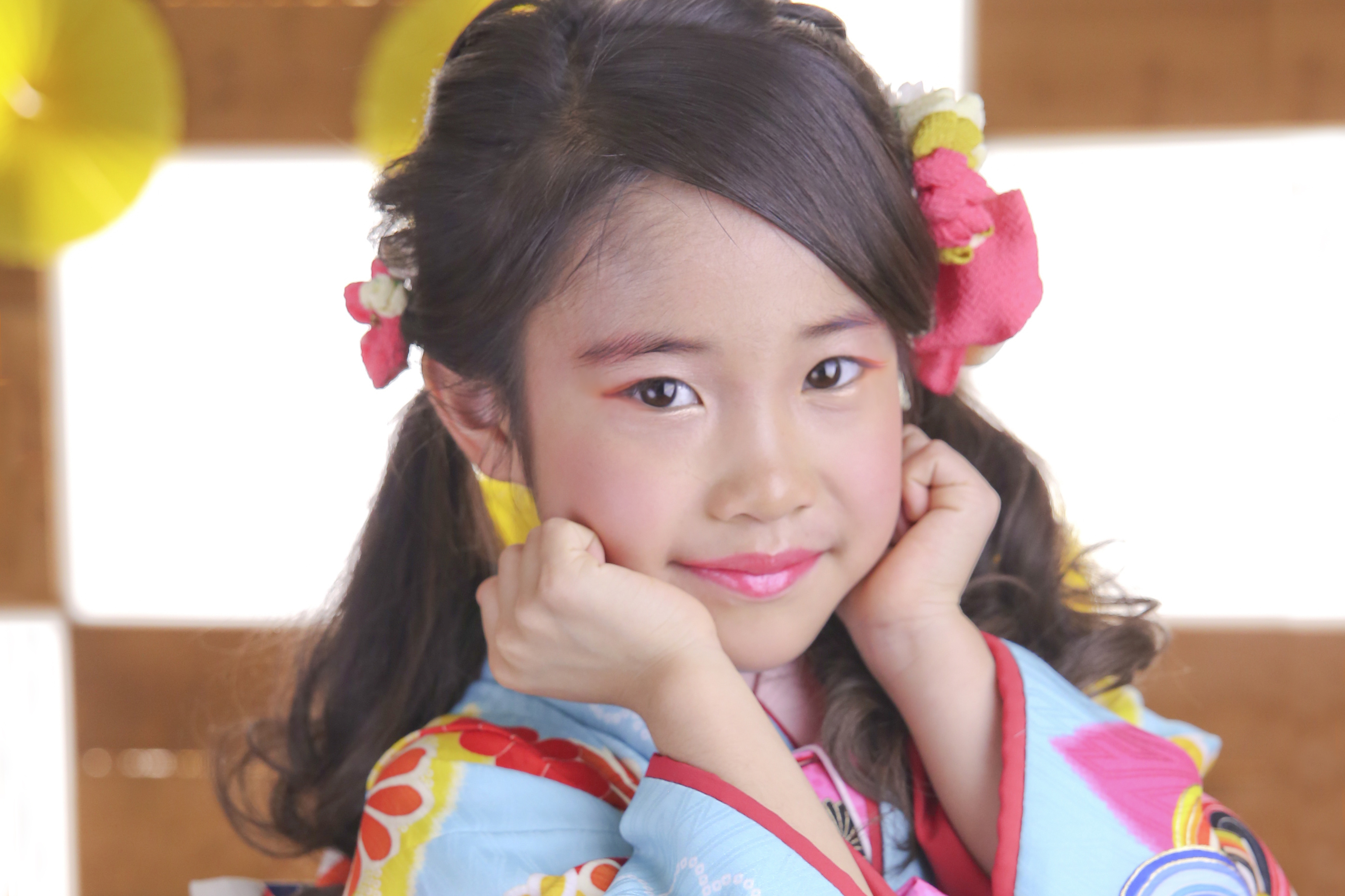 七五三メイクで目尻を赤くする意味とやり方は？化粧品はアイシャドウじゃなくてもOK！出張撮影ナビ