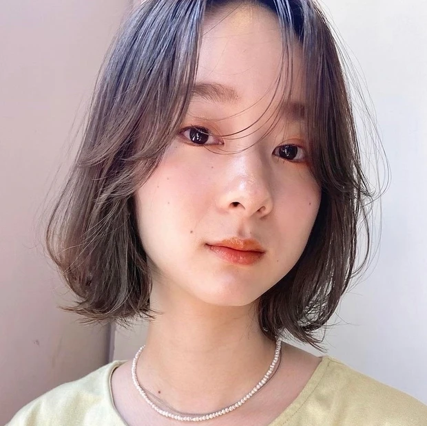 ショートボブは丸顔さんにおすすめ♡ヘアで小顔を手に入れる方法HAIR