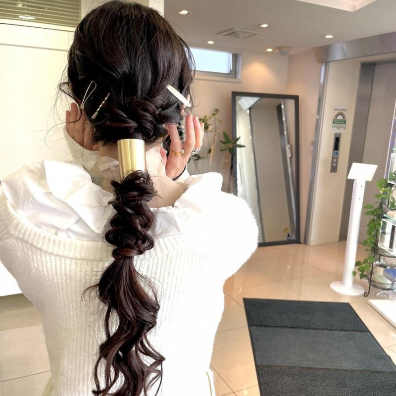 2025年版 ツインテール16選 定番3種類やアレンジのコツを解説