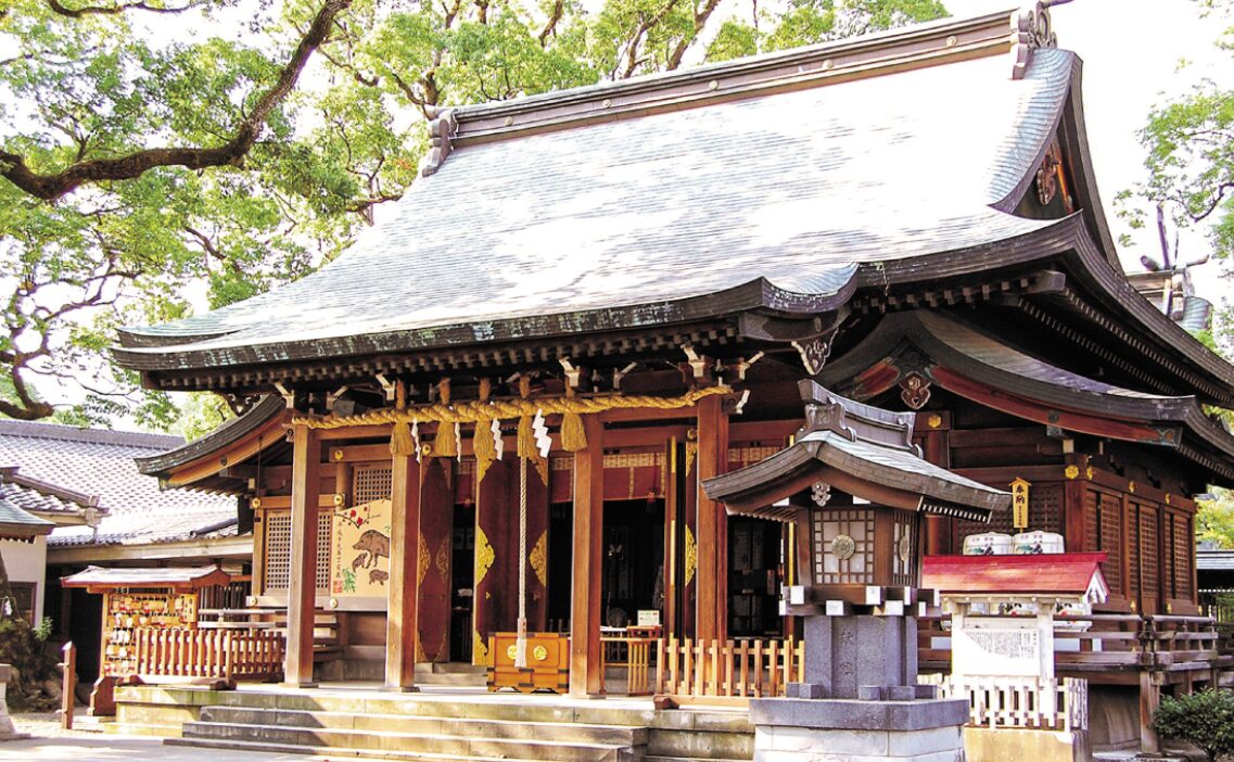 熊本 白蛇神社のおすすめデートプラン生きた白蛇様に祈願して願い事を叶えよう！ - 占い情報まとめ-アムデレ女性の恋愛成就を叶えるメディア
