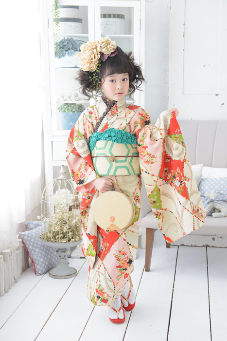 AmazonKYOETSUキョウエツ着物セット 七五三用 3歳用 被布セット 華やかA 9点セット 柄被布、柄着物、伊達衿、長襦袢、髪飾り、巾着、草履、腰紐、足袋ガールズ1.紅の花舞着物・浴衣 通販