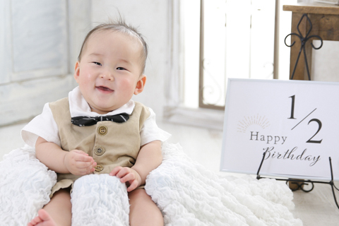 ハーフバースデーのお祝い何する？先輩ママおすすめ「やってよかったお祝い」5選グラこころ