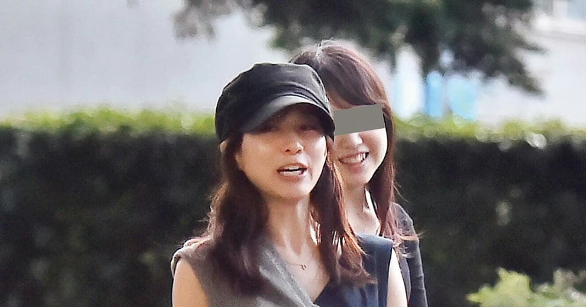 フォトギャラリー1枚目 田中みな実 多忙の合間を縫って六本木で愛犬散歩FRIDAYデジタル