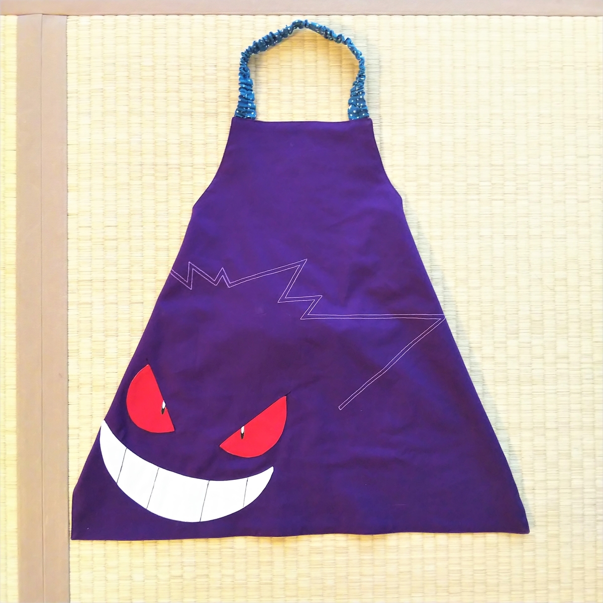 ゴムを使ってるから着脱も楽らく簡単に出来る♪子ども用エプロンの作り方子育て育児のお役立ち情報サイトママのためのMaMarché