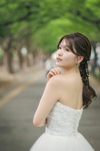 セルフフォトとは思えないクオリティの高さ👀 補正データのお渡しはもちろんのこと 美肌レタッチデータをプレゼント中💞🎁 セルフフォト ウェディング専門プラチナフォトスタジオ 03-6447-1352 東京都港区北青山2-7-16 B1Fセルフフォトセルフフォトスタジオセルフ