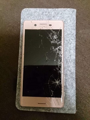 パパママ1000人が選んだスマホケース！ハード、ソフトタイプをおさえて1位に輝いたのは！？HugKum はぐくむ