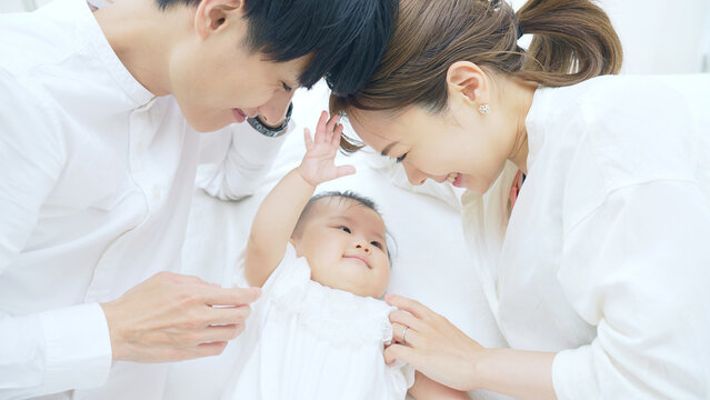 育児・子育て」の画像素材 写真・イラスト- イメージマートimagemart