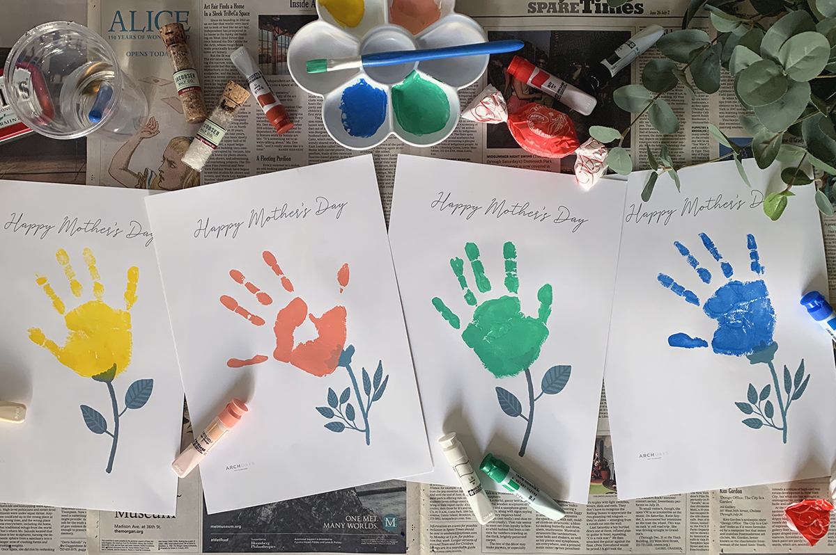 手形・足形アート×似顔絵 イラスト で今しかない赤ちゃんの成長を記録を作品として残そう！WORLD1マガジン