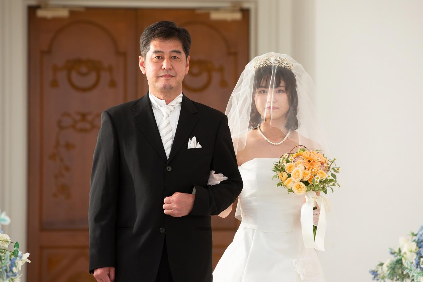 父と娘の結婚式ムービー: 感動的なラストの瞬間に注目