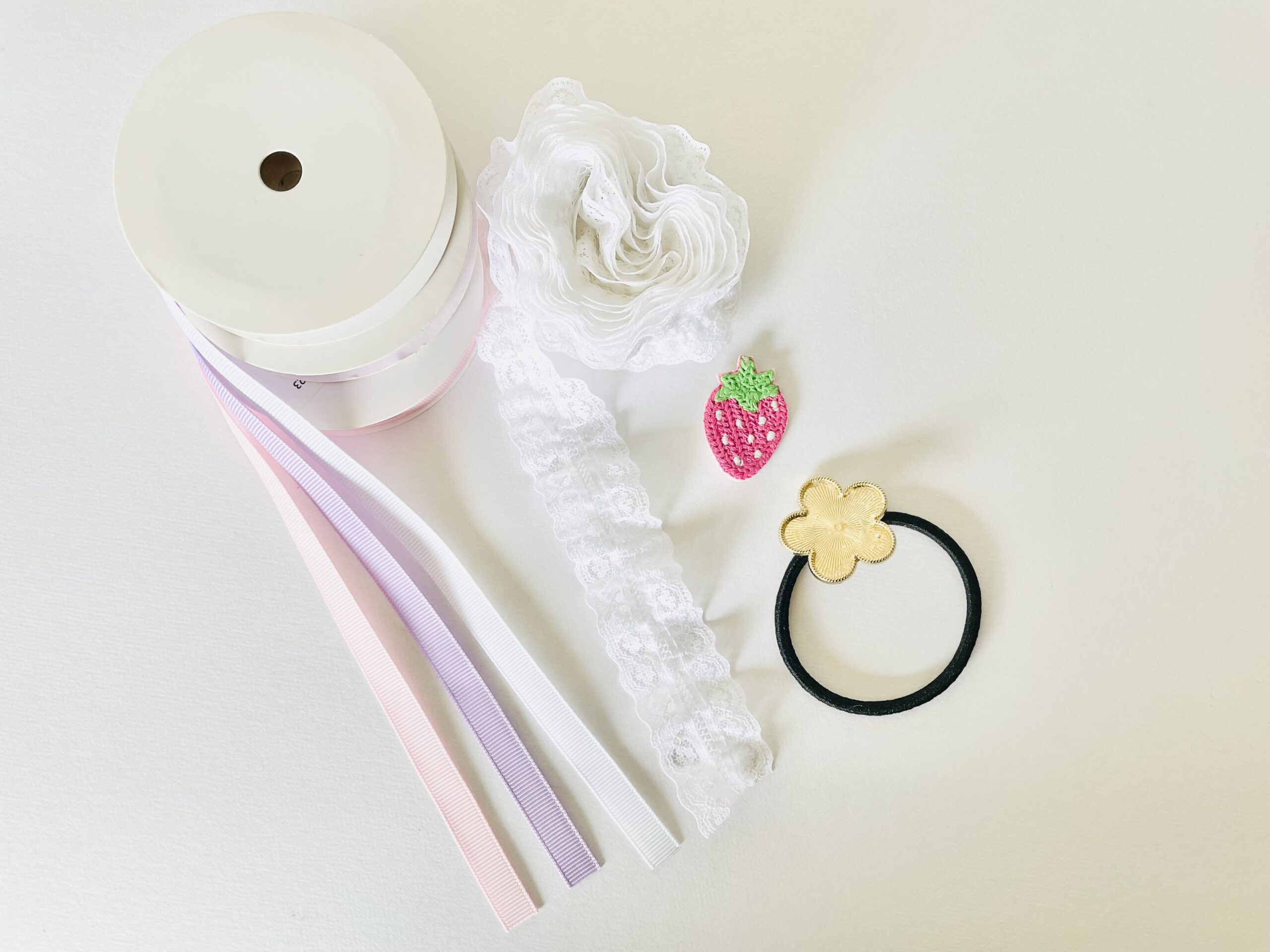 100均DIY ポンポンヘアゴムの作り方 - YouTube