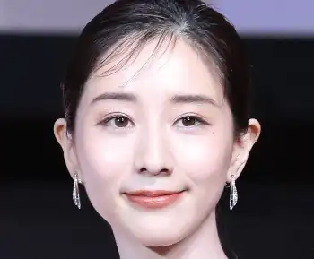 写真 田中みな実「愛犬と猛ダッシュ」前傾姿勢が凄いトレーニング風景NEWSポストセブン - Part 3