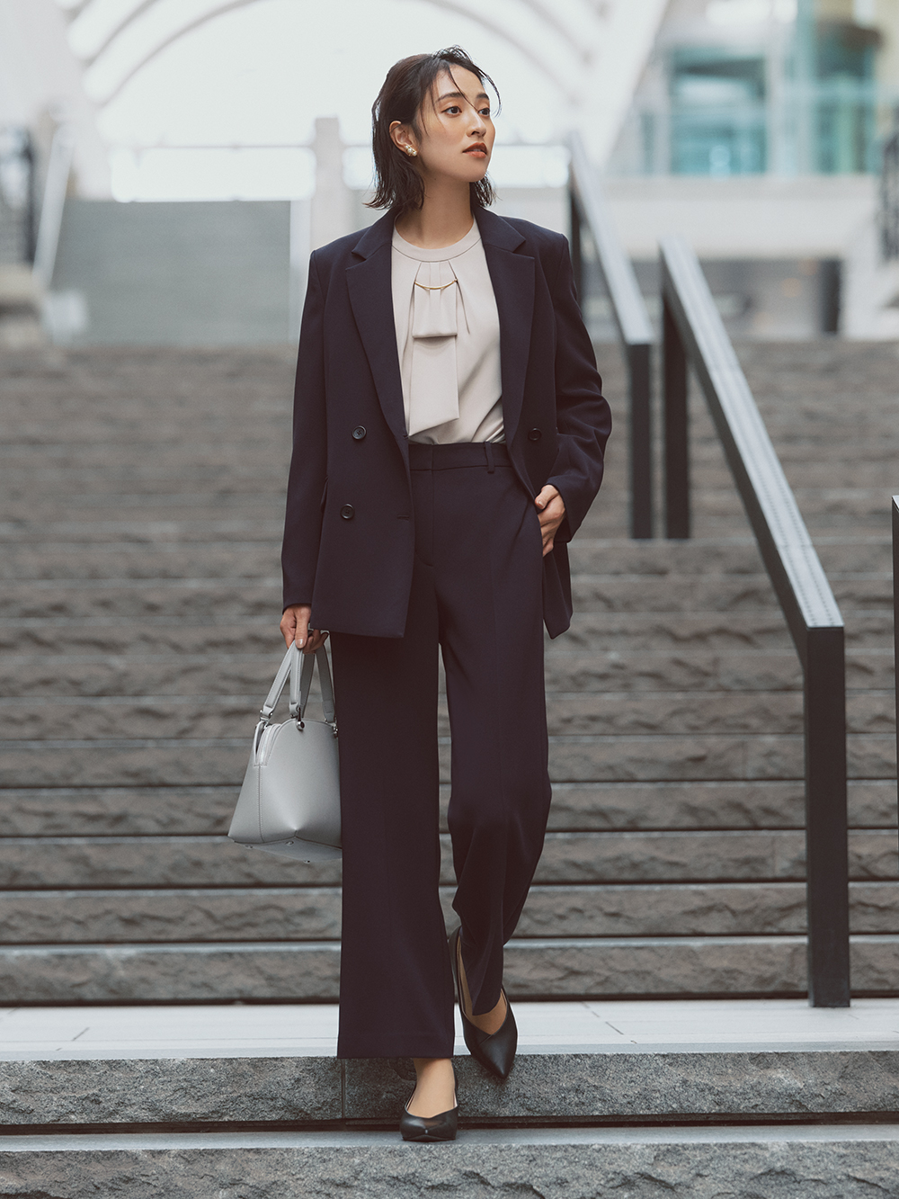ぽっちゃりママ向け卒業・卒園式の服装コーデ。体型カバースーツや入園・入学式 のアレンジもプラスサイズ 大きいサイズ の女性のためのライフスタイルマガジンcolorear コロレア