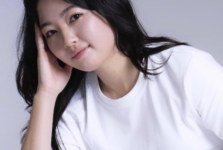 出水麻衣アナのノースリーブ写真あり！結婚相手の旦那は社長？路上キス画像も！ - エンタメJOKER