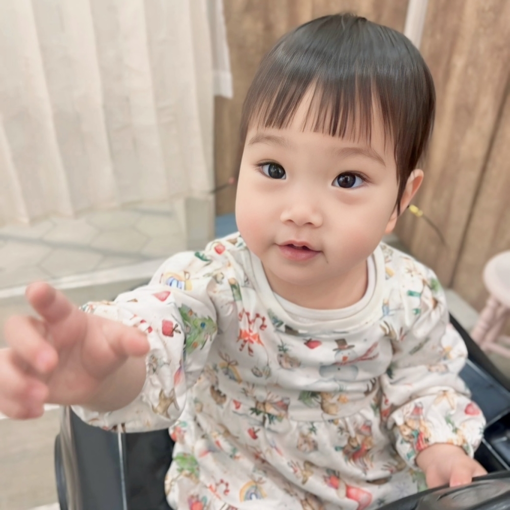 赤ちゃん 男の子 髪型 ぱっつん
