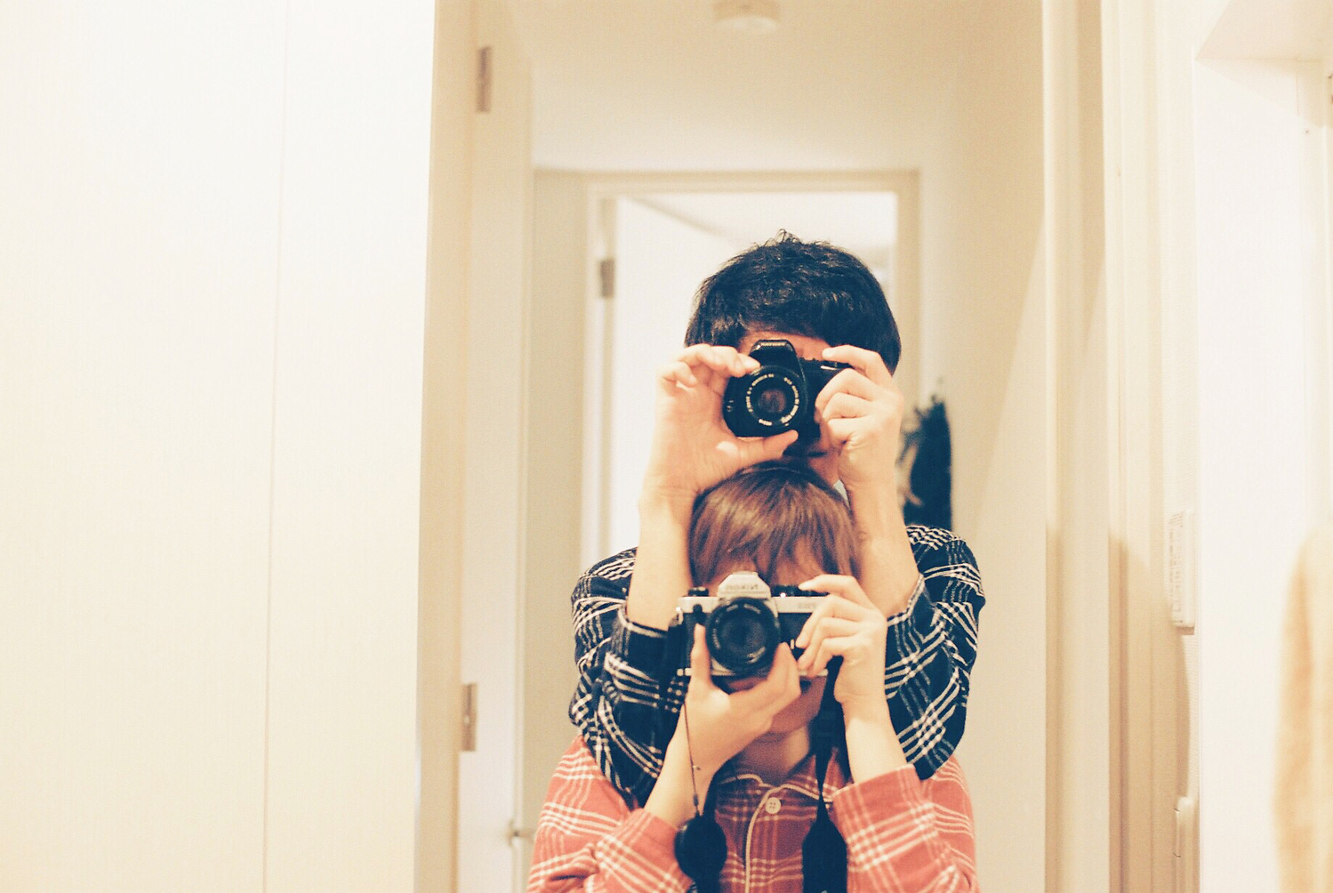 カップルフォトをセルフでおしゃれに撮影する方法！いますぐ実践！ふぉとるプラス出張撮影・写真撮影の総合Webメディア