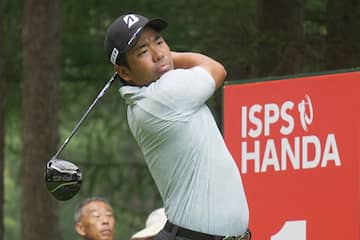 小柄なのに飛ぶ秘密はアップライトな軌道とストロンググリップ！比嘉一貴のドライバーショットをプロが解説 勝者のスウィング- みんなのゴルフダイジェスト