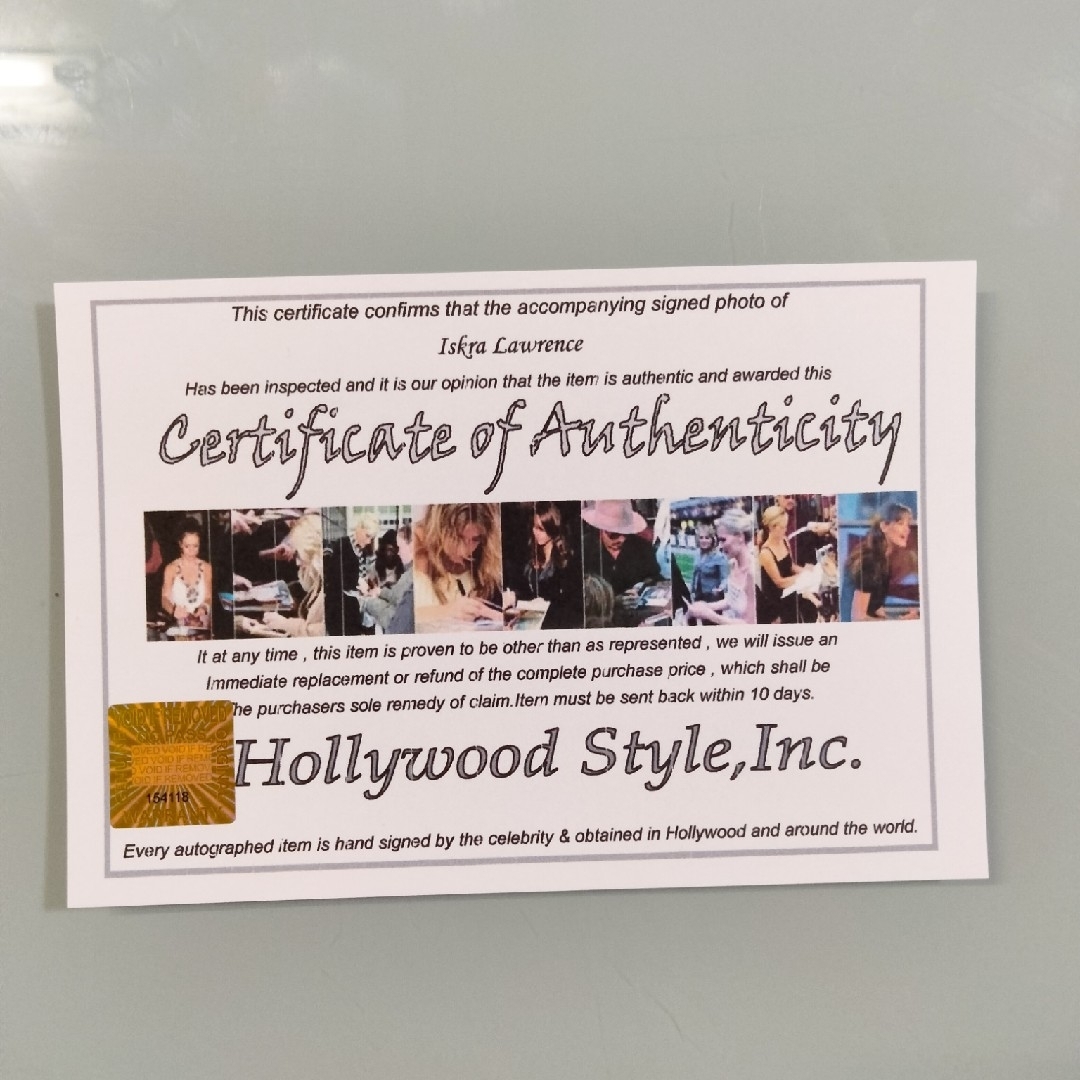 プラスサイズモデルのイスクラ・ローレンス、「ぽっちゃりマネキンは肥満で病気」に反論