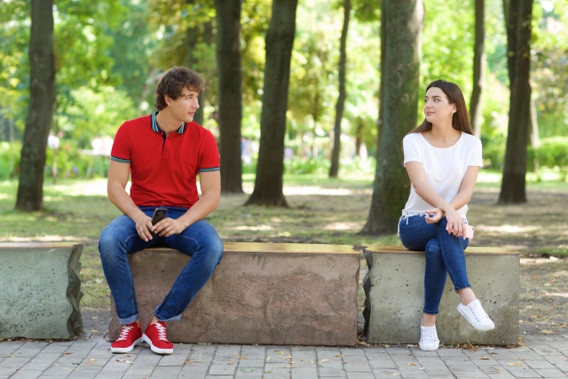 寝るとき抱き合うカップルは安心感が高くストレスが少ない ナゾロジー- goo ニュース