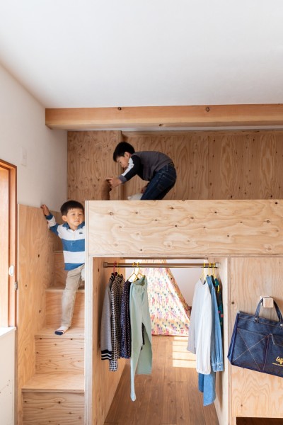 部屋が狭い中学生に！家具を効率よく配置できるロフトベッドのレイアウトベッド・マットレス通販専門店 ネルコンシェルジュ neruco