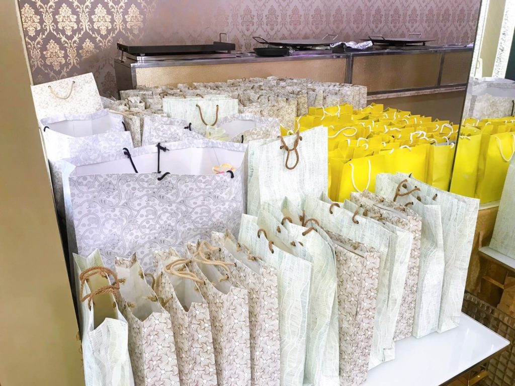 インドの1歳☆誕生日のパーティに招待される : インドへ行こう♪