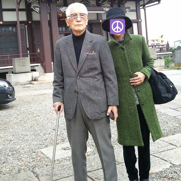 若い時の祖父。抱えられてるのは僕じゃないイケメン